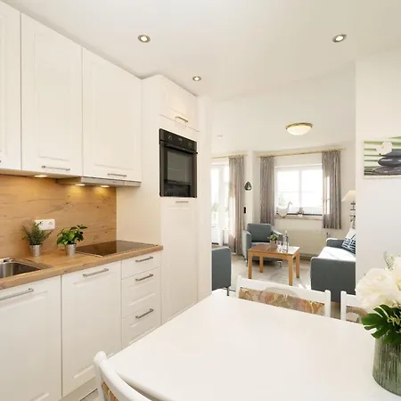 Apartment Muschelschnecke Mit Balkon Im Kaiserhof 3 *