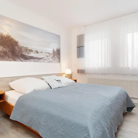 Muschelschnecke Mit Balkon Im Kaiserhof 3 Kellenhusen